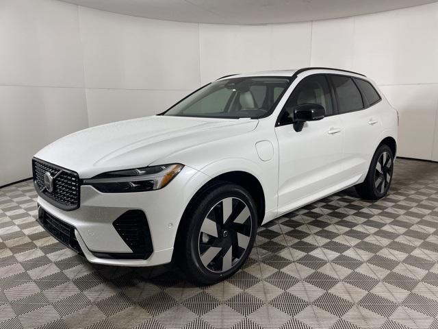 new 2025 Volvo XC60 Plug-In Hybrid car, priced at $64,305
