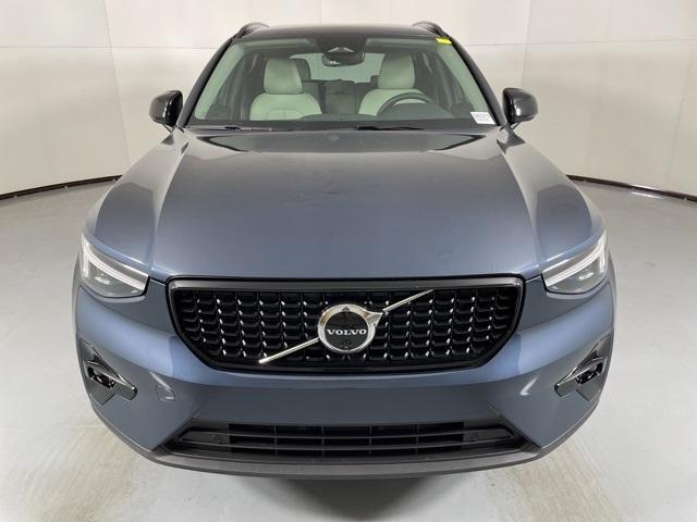 new 2026 Volvo XC40 car