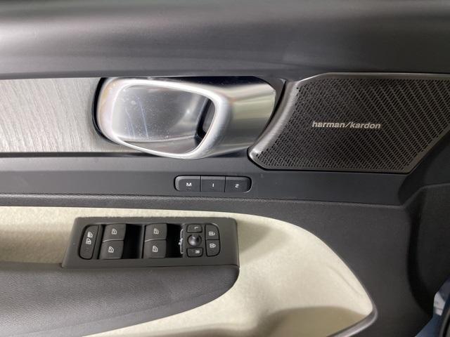 new 2026 Volvo XC40 car