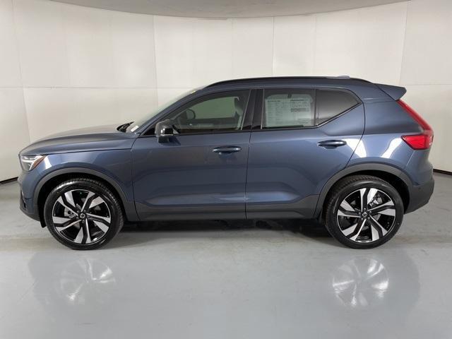 new 2026 Volvo XC40 car