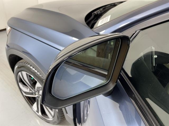 new 2026 Volvo XC40 car