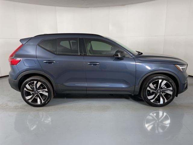 new 2026 Volvo XC40 car