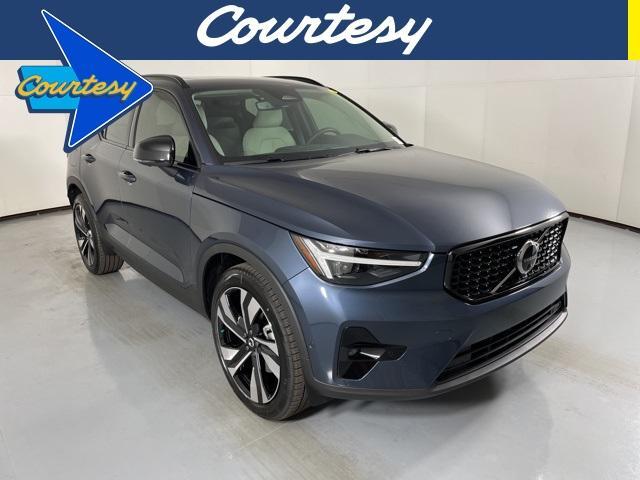 new 2026 Volvo XC40 car