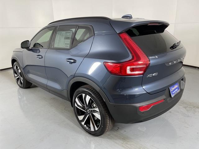 new 2026 Volvo XC40 car