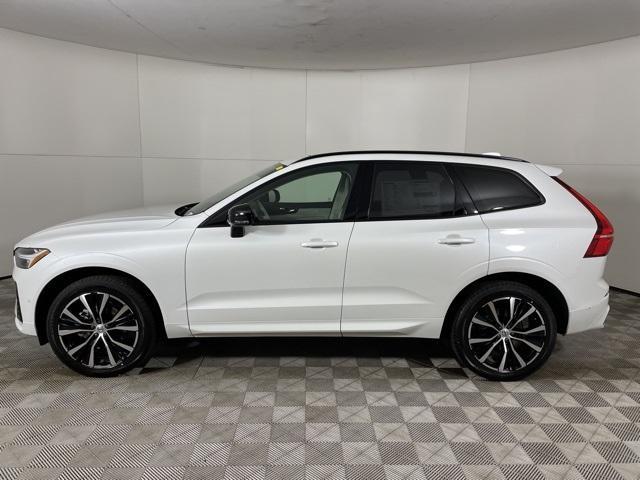 new 2025 Volvo XC60 car, priced at $53,475