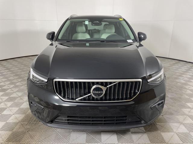 new 2025 Volvo XC40 car, priced at $46,815