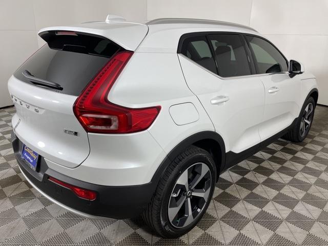 new 2025 Volvo XC40 car, priced at $44,515