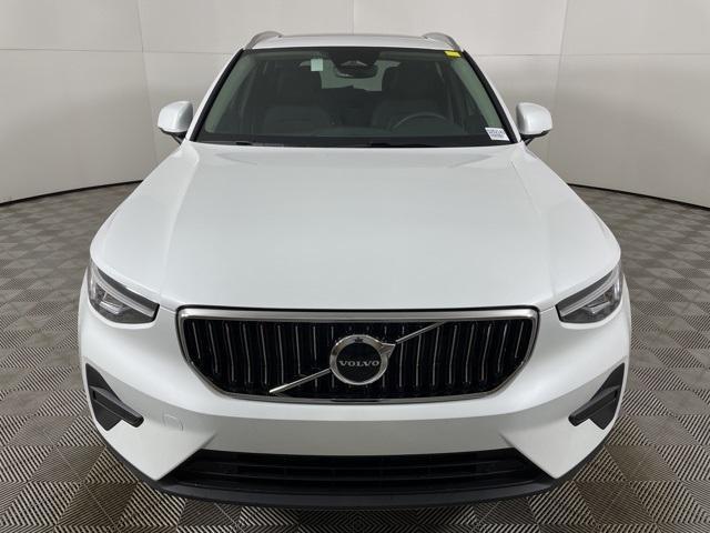 new 2025 Volvo XC40 car, priced at $44,515