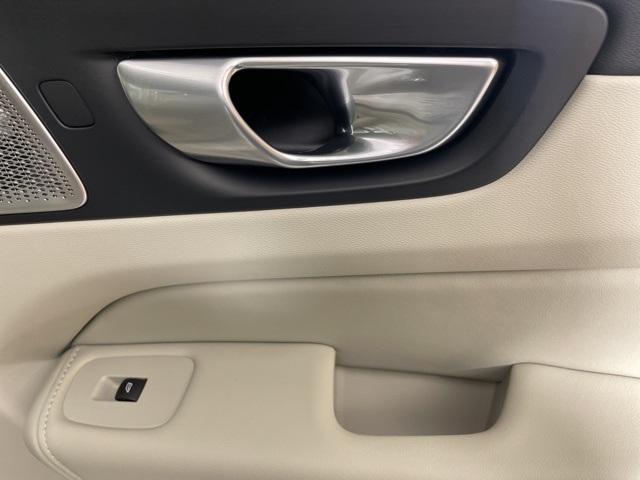 new 2026 Volvo XC60 car, priced at $65,095