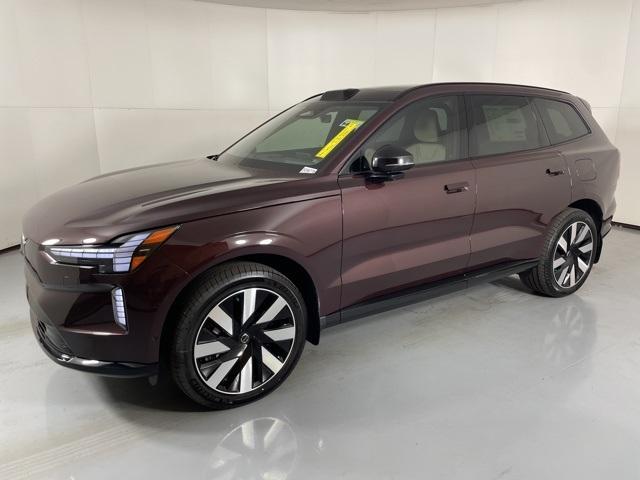 new 2025 Volvo EX90 car, priced at $79,540