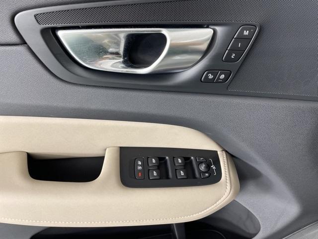 new 2026 Volvo XC60 Plug-In Hybrid car, priced at $59,445