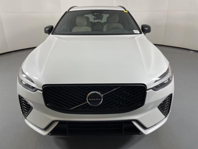 new 2026 Volvo XC60 Plug-In Hybrid car, priced at $59,445