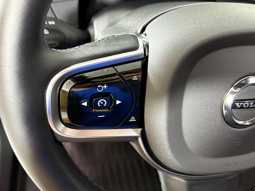 used 2025 Volvo XC60 car, priced at $39,500