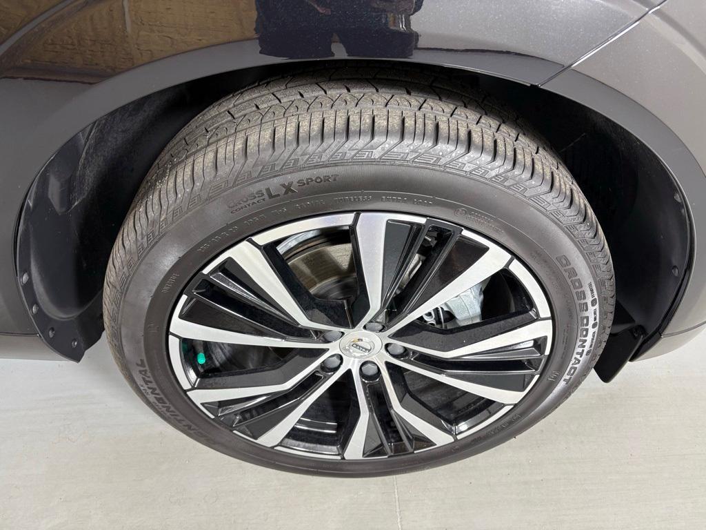 used 2025 Volvo XC60 car, priced at $39,500