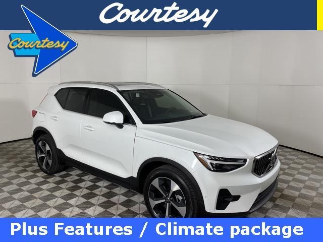 new 2025 Volvo XC40 car, priced at $46,815