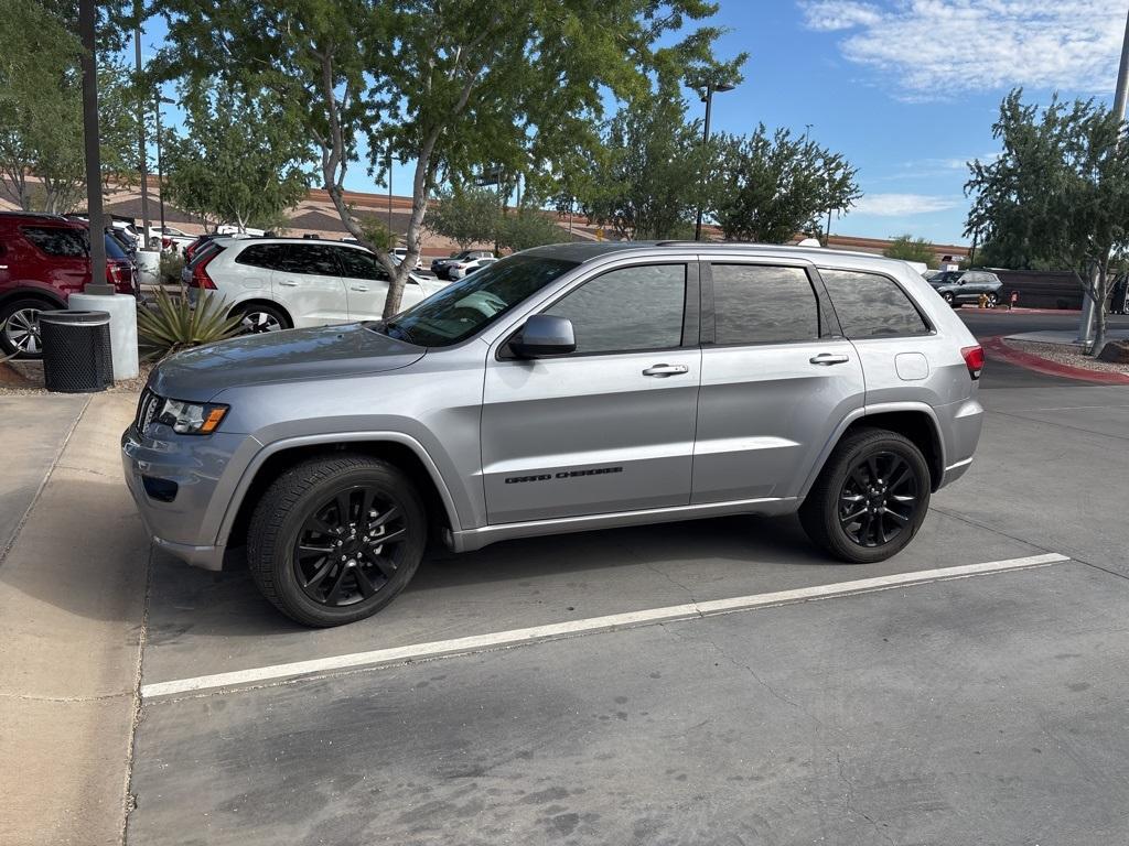 used 2018 Jeep Grand Cherokee car, priced at $18,800