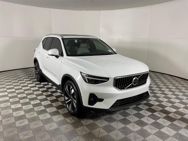 new 2024 Volvo XC40 car, priced at $48,205