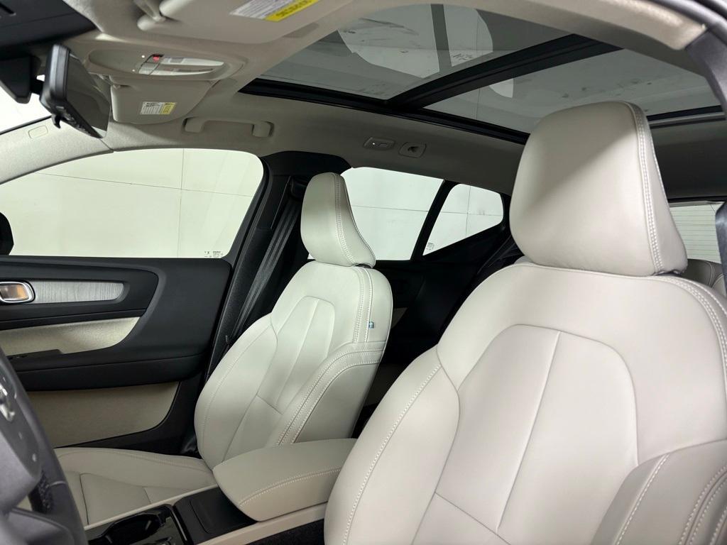 new 2026 Volvo XC40 car, priced at $45,970
