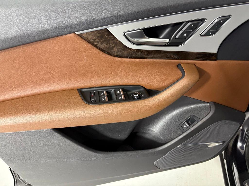 used 2019 Audi Q7 car, priced at $19,500