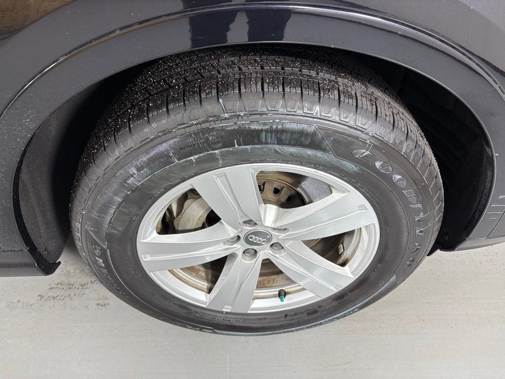 used 2019 Audi Q7 car, priced at $19,500