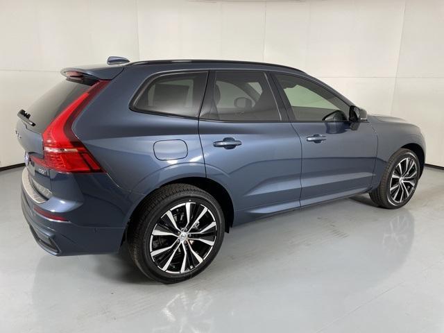 new 2025 Volvo XC60 car, priced at $52,360