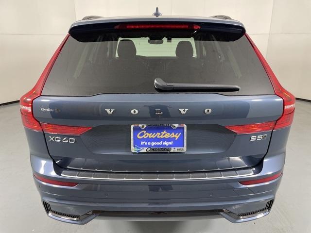 new 2025 Volvo XC60 car, priced at $52,360