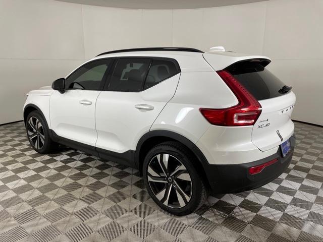 new 2025 Volvo XC40 car, priced at $48,325