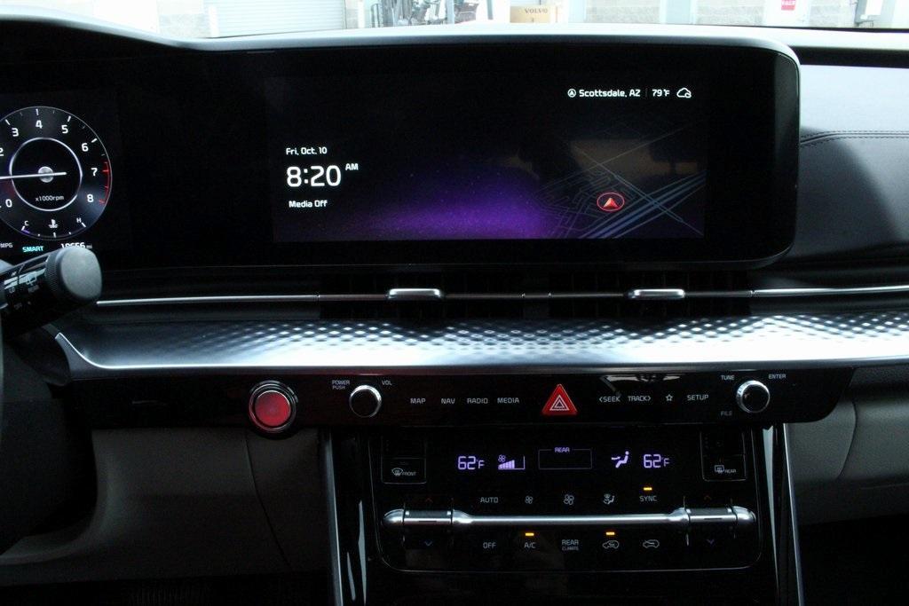 used 2024 Kia Carnival car, priced at $42,500