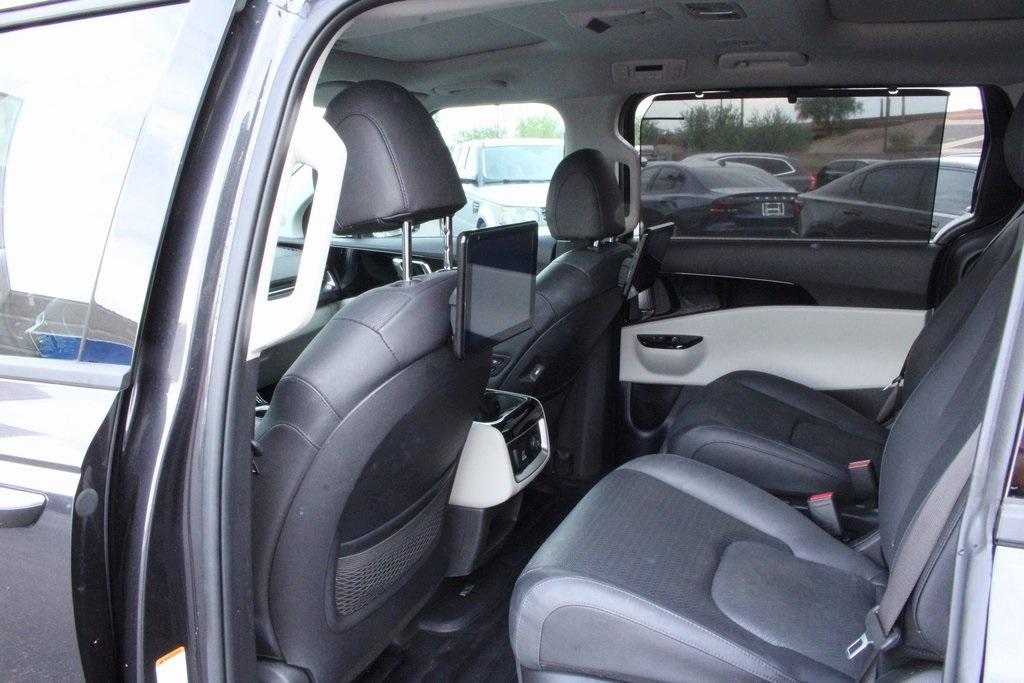 used 2024 Kia Carnival car, priced at $42,500