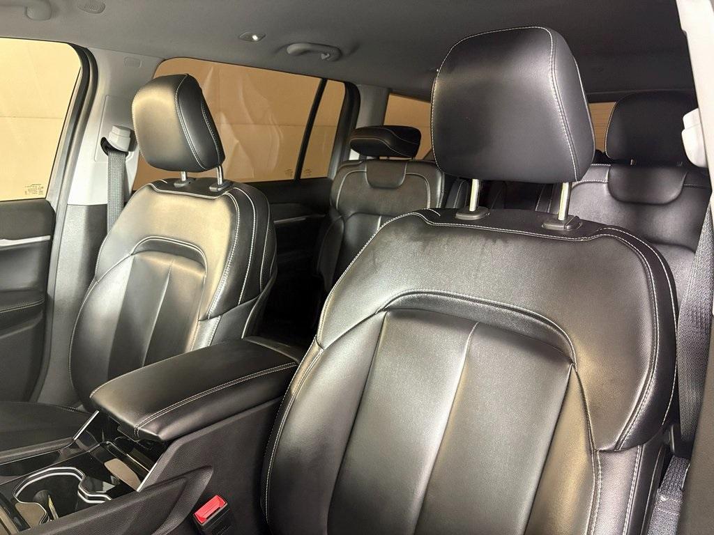 used 2023 Jeep Grand Cherokee L car, priced at $32,000