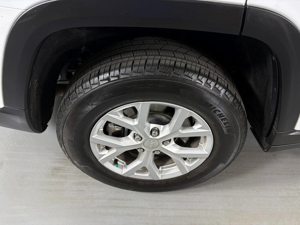 used 2023 Jeep Grand Cherokee L car, priced at $32,000