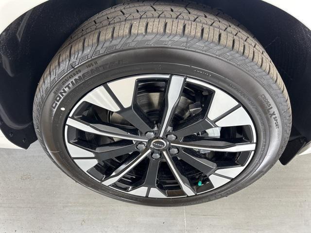 new 2026 Volvo XC60 car, priced at $54,985