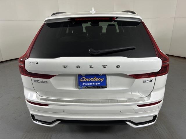 new 2026 Volvo XC60 car, priced at $54,985