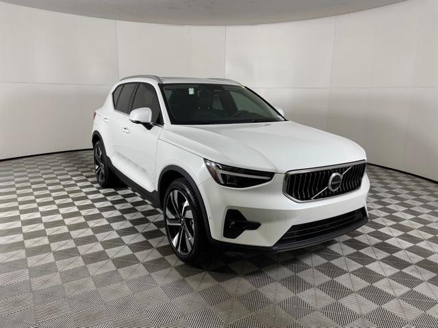 new 2024 Volvo XC40 car, priced at $48,455