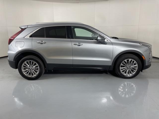 used 2025 Cadillac XT4 car, priced at $37,500