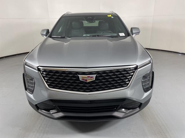 used 2025 Cadillac XT4 car, priced at $37,500