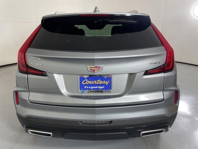 used 2025 Cadillac XT4 car, priced at $37,500