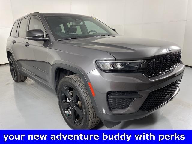used 2022 Jeep Grand Cherokee car, priced at $27,500