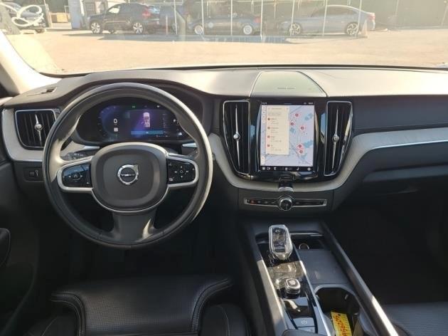 used 2022 Volvo XC60 car, priced at $37,750