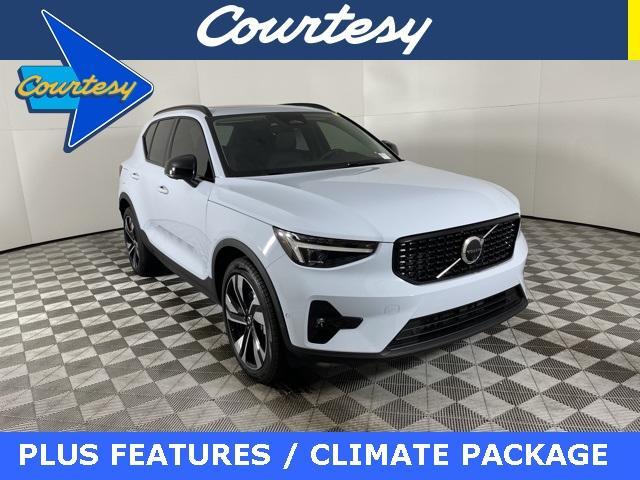 new 2024 Volvo XC40 car, priced at $45,705