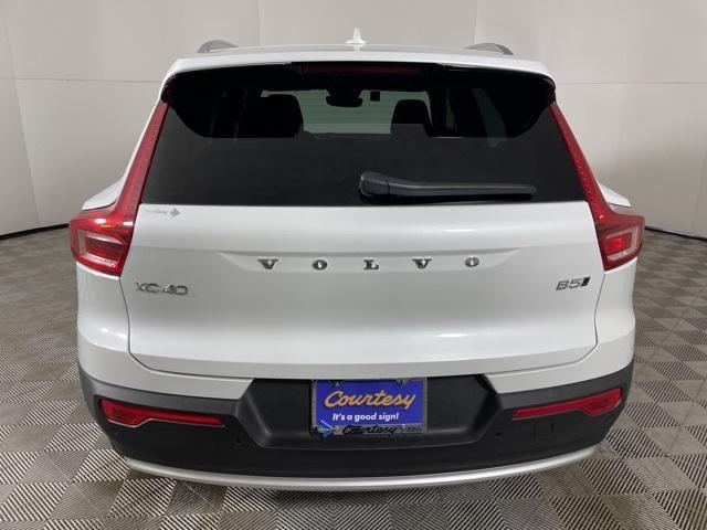 new 2025 Volvo XC40 car, priced at $47,785