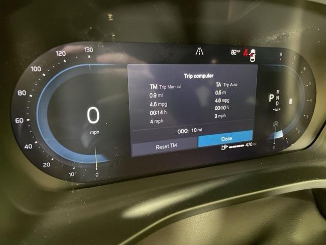 new 2025 Volvo XC40 car, priced at $48,785