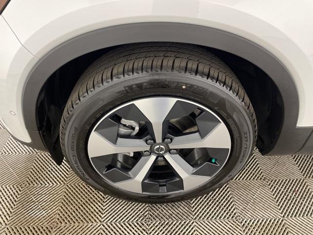 new 2025 Volvo XC40 car, priced at $47,785