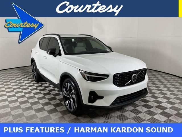 new 2024 Volvo XC40 car, priced at $47,685