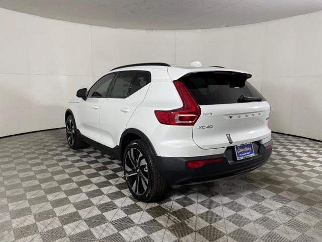 new 2024 Volvo XC40 car, priced at $48,685