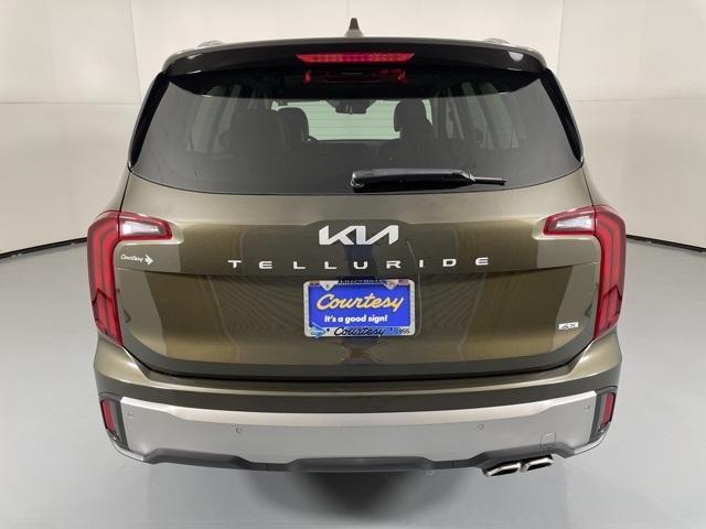 used 2025 Kia Telluride car, priced at $37,000