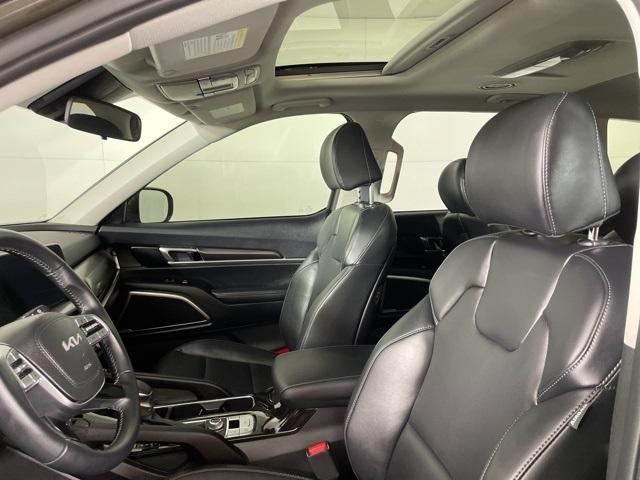 used 2025 Kia Telluride car, priced at $37,000