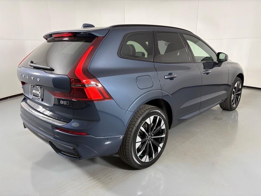 new 2026 Volvo XC60 car, priced at $55,425