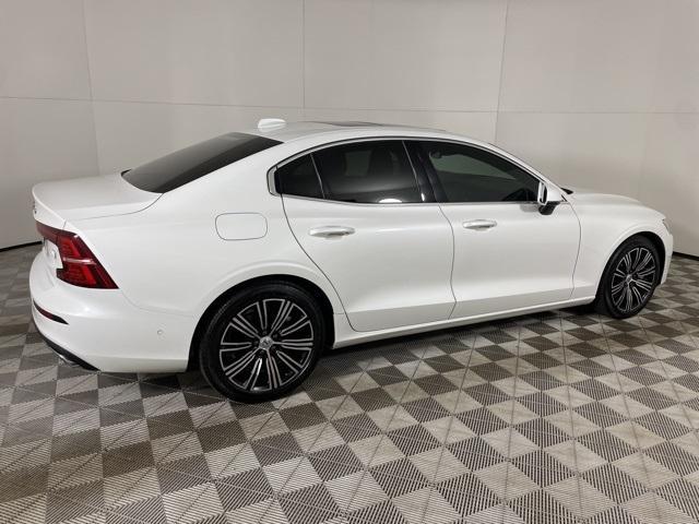 used 2022 Volvo S60 Recharge Plug-In Hybrid car, priced at $35,500