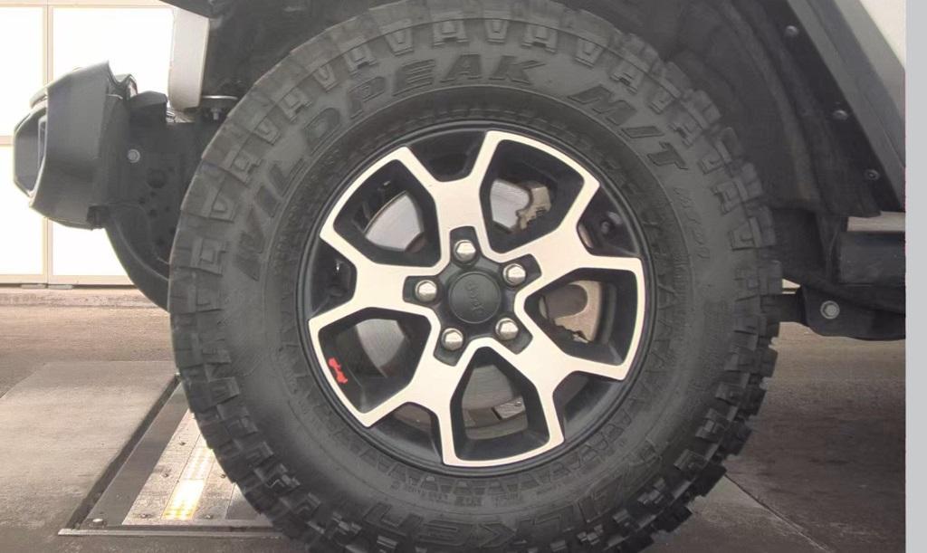 used 2021 Jeep Wrangler Unlimited car, priced at $38,000